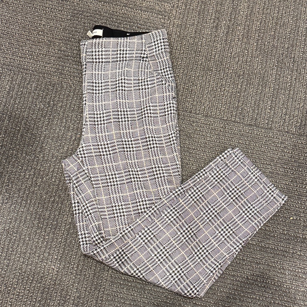 Max Studio Black and White Checkered Women's Pants